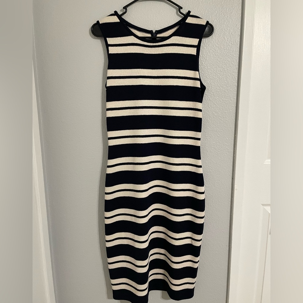 St John Collection Knit Luxe dress size 4